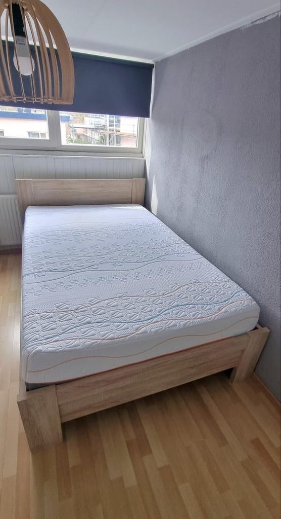 M-line matras (slow motion 6) 140x220, Ophalen, Eenpersoons