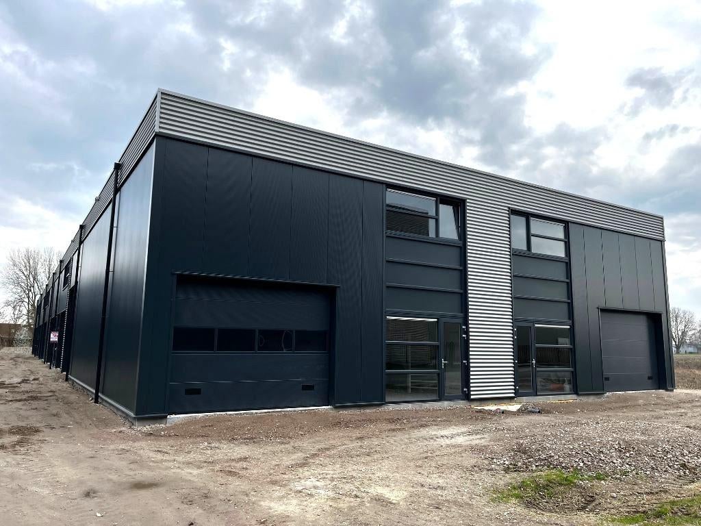 TE HUUR: Nieuw bedrijfspand 300m2 in Dronten, Zakelijke goederen, Bedrijfs Onroerend goed, 300 m², Huur, Bedrijfsruimte