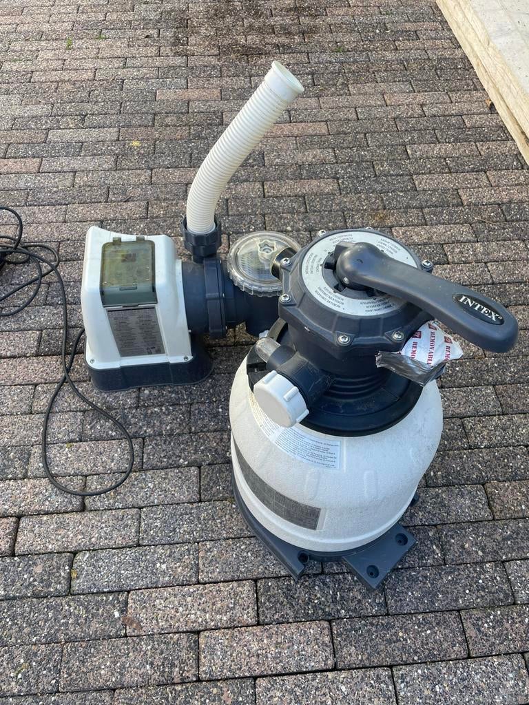 Zandfilterpomp 6m3 met timer, solar bol en accessoires, Ophalen, Gebruikt, Zwembadpomp
