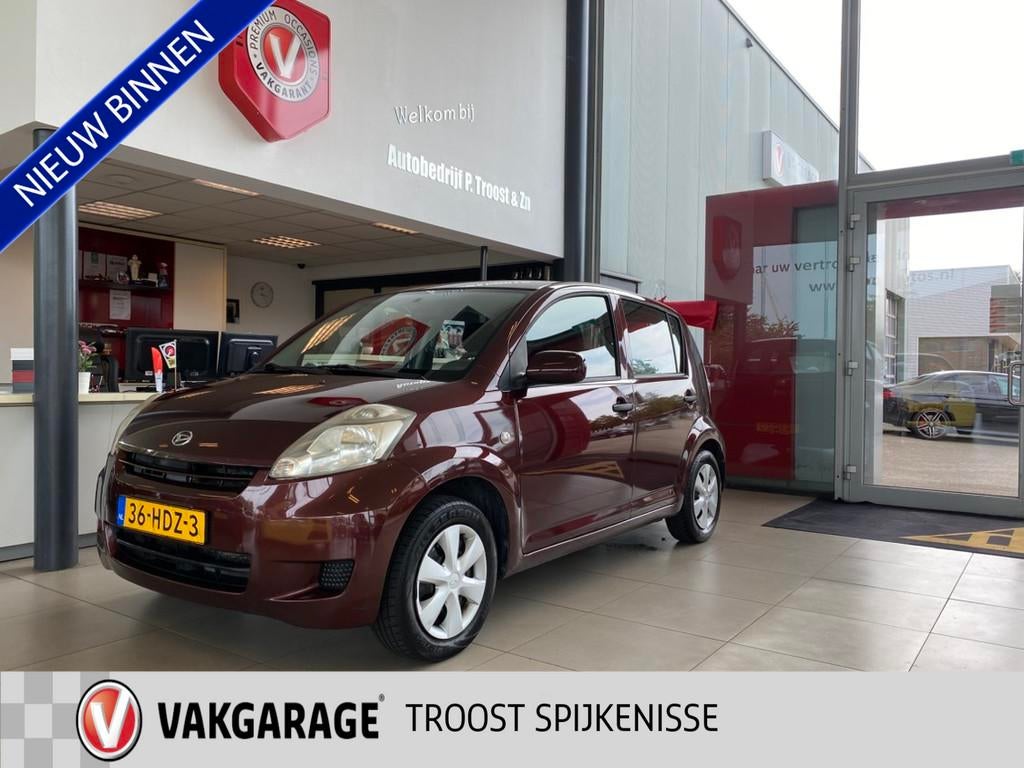 Daihatsu Sirion 2 1.3-16V Comfort uitvoering/5-Deurs/5-Zits/, Metallic lak, Stof, Gebruikt, 4 cilinders