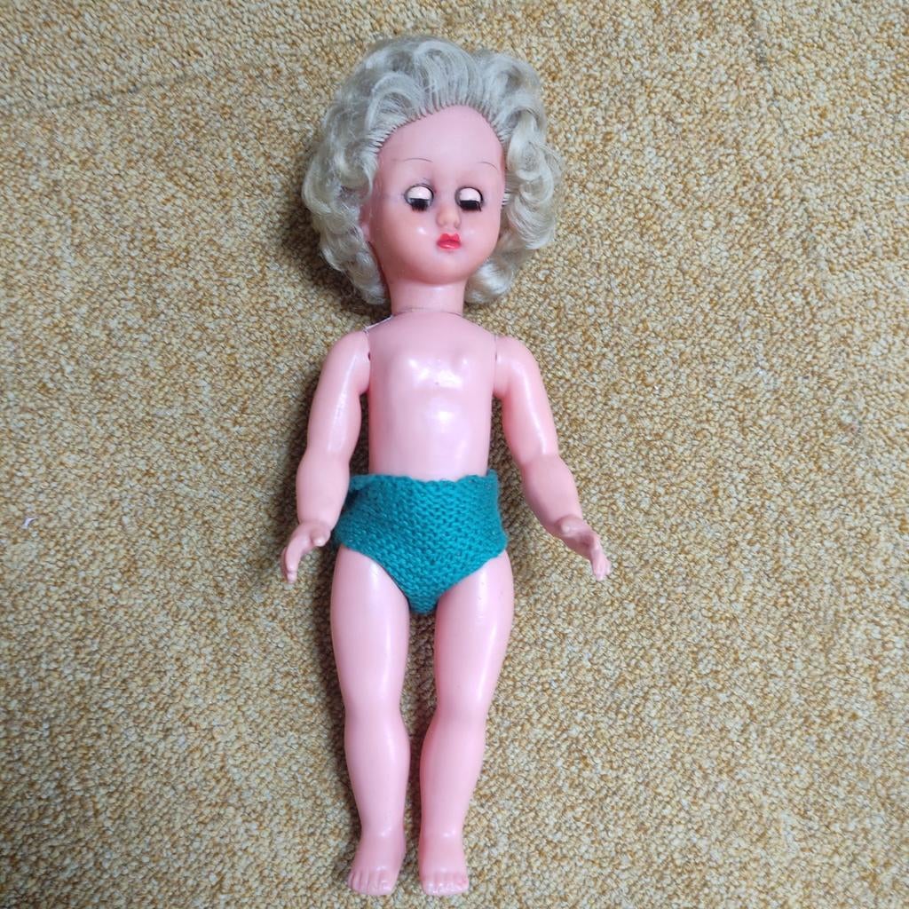 Vintage popje . Made in Italy., Verzamelen, Poppen, Ophalen of Verzenden, Gebruikt, Pop