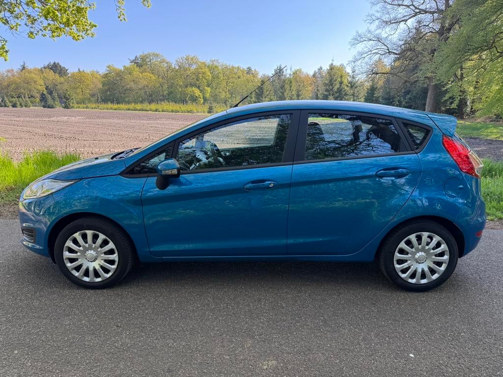 Ford Fiësta 1.0 Style met nieuwe distributie, Stof, 40 €/maand, 525 kg, Blauw