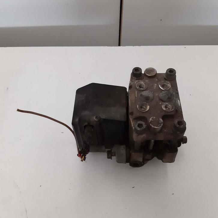ABS pomp BMW 5-Serie E34 E32 E31, Auto-onderdelen, Remmen en Aandrijving, BMW, Gebruikt, Ophalen of Verzenden