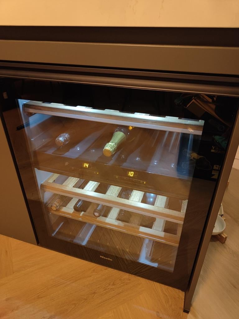 Miele KWT 4154 UG-1 wijnklimaatkast, 200 liter of meer, Ophalen, Zonder vriesvak, 160 cm of meer