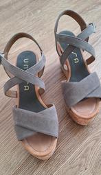 Prachtige groene Unisa zomer schoenen mt.38, Ophalen of Verzenden, Zo goed als nieuw, Groen, Sneakers of Gympen