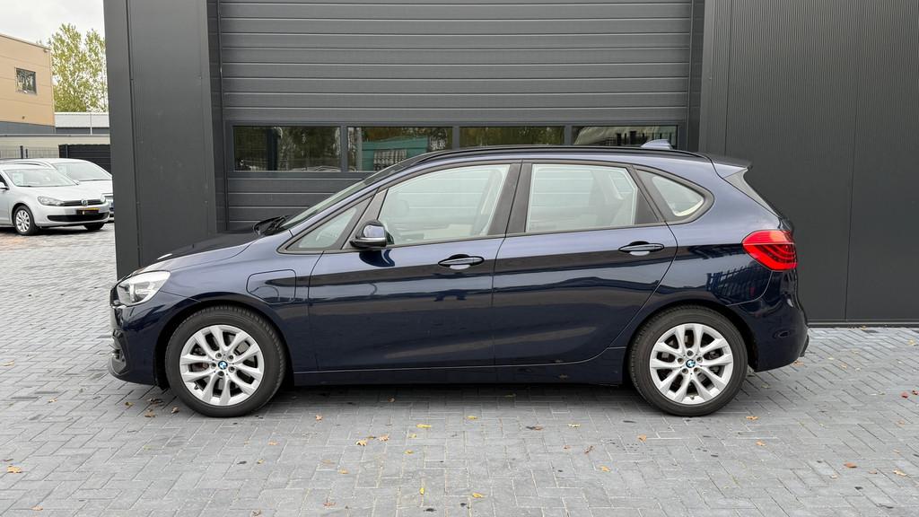 BMW 2-serie Active Tourer 225xe iPerformance High Executive, Auto's, BMW, Automaat, 8 kWh, 136 pk, Gebruikt