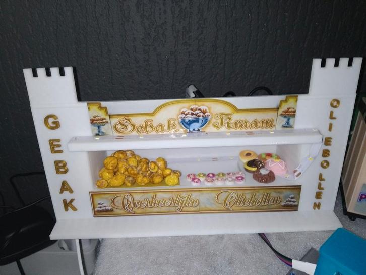 miniatuur Gebak - Oliebollenkraam, Hobby en Vrije tijd, Modelbouw | Overige, Nieuw, Groter dan 1:32, Ophalen of Verzenden