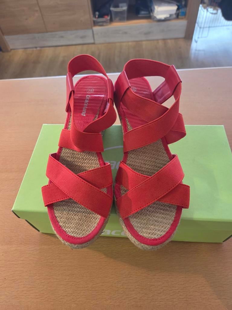 Graceland sandalen rood maat 38, Ophalen of Verzenden