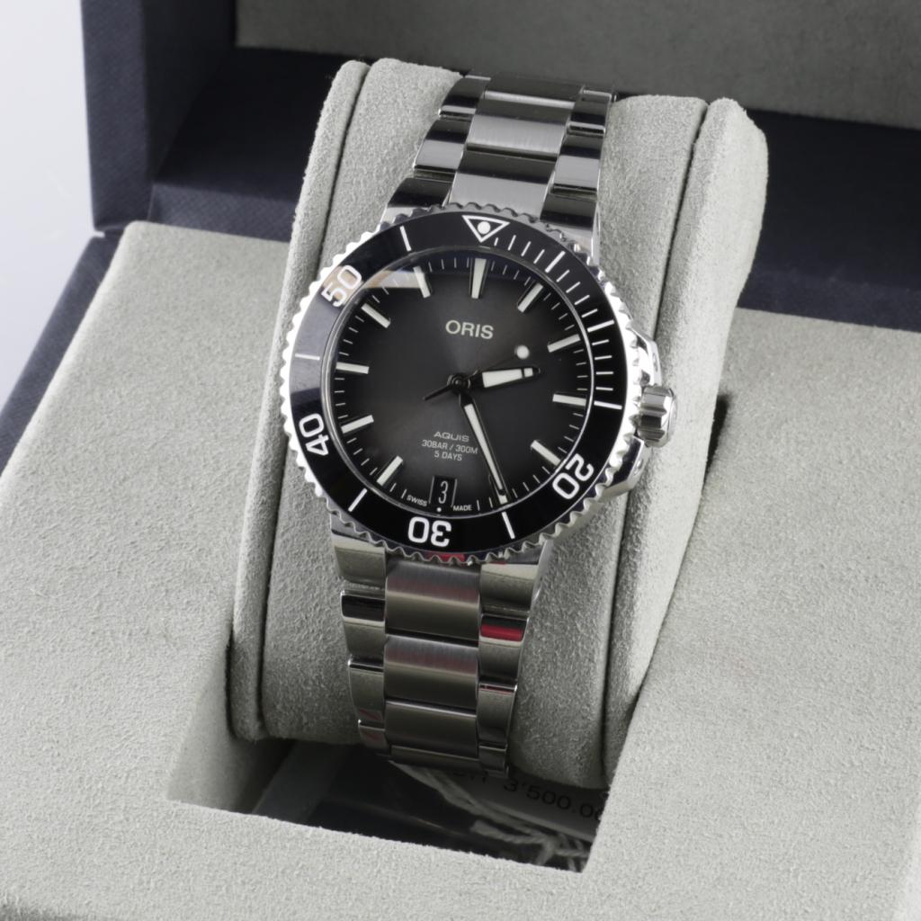 Oris Aquis Date Calibre 400 01 400 7769 4154-07 8 22 09PEB, Flex Ltd., Zo goed als nieuw, https://flex.com/contact-us, Nobelstraat 10, 5807 GA Oostrum LB, Limburg, Nederland
