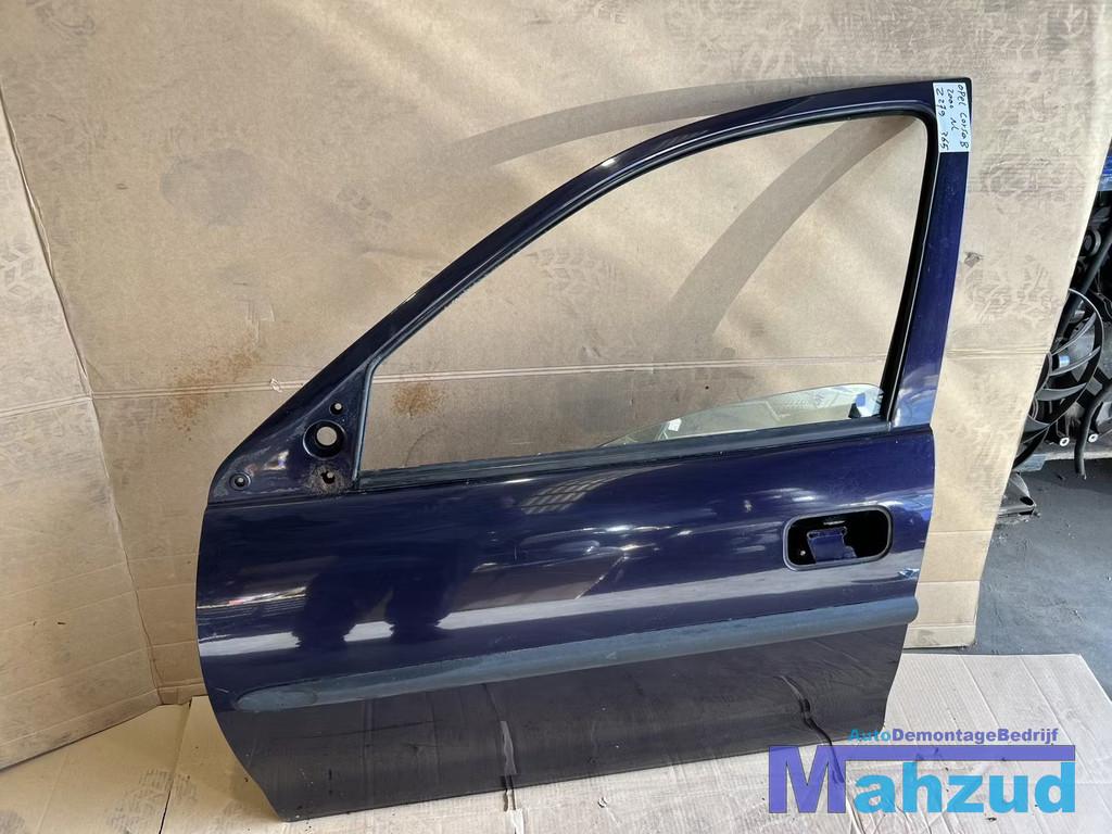 OPEL CORSA B BLAUW Z279 Links voor deur portier 1993-1999, Auto-onderdelen, Gebruikt, Deur, Opel Automobile GmbH, Ophalen of Verzenden