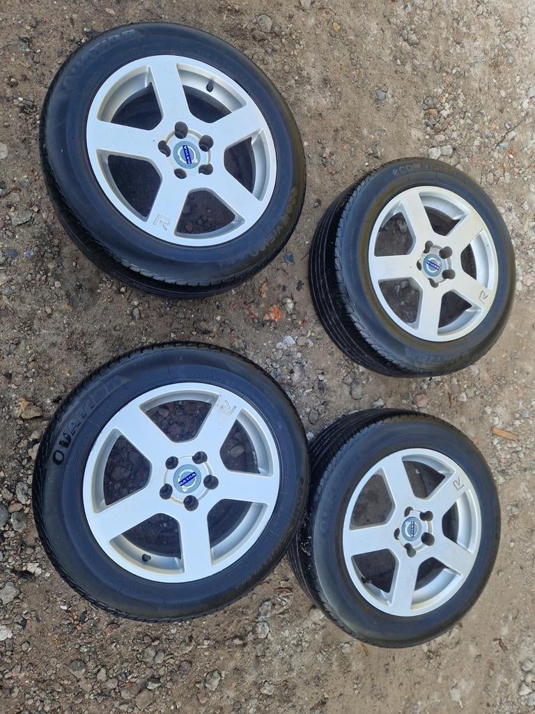 Volvo Titan wielen 16 inch met goede banden 5x108, Ophalen of Verzenden