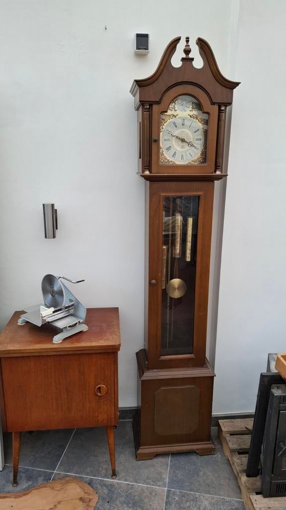 Antieke klok, Ophalen