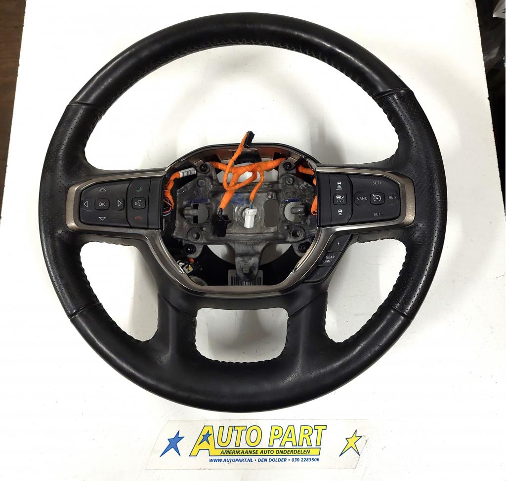 Dodge Ram pickup leder stuurwiel 2019-2021, Gebruikt, PO Box 21-8004 | Auburn Hills, MI 48321-8004, Ophalen of Verzenden, Dodge