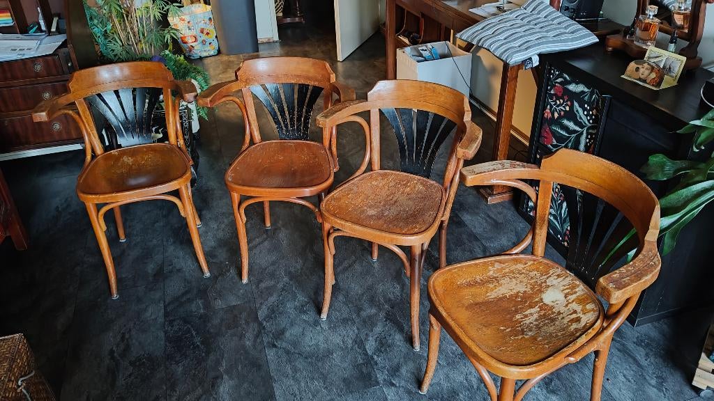 Cafe stoelen, Huis en Inrichting, Stoelen, Ophalen, Gebruikt, Bruin, Vier