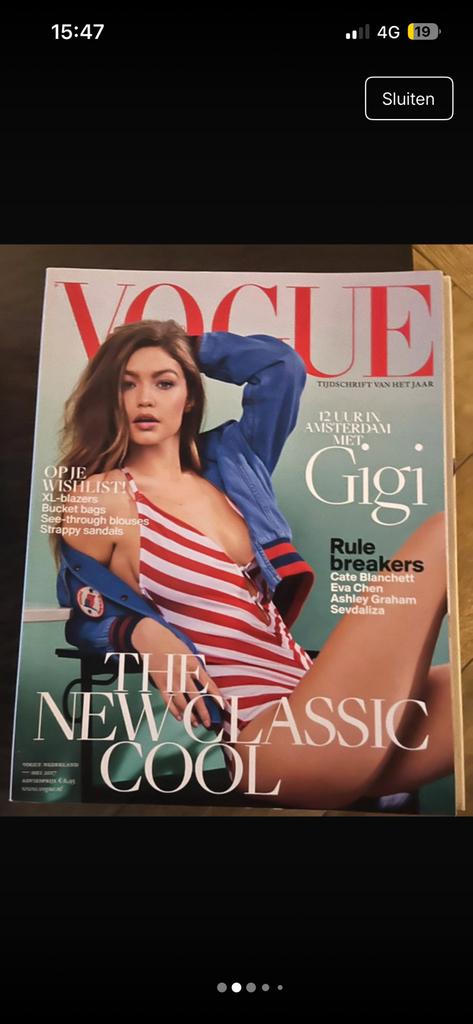 Vogue Gigi hadid The new Classic!, Ophalen of Verzenden, Zo goed als nieuw, Mode algemeen