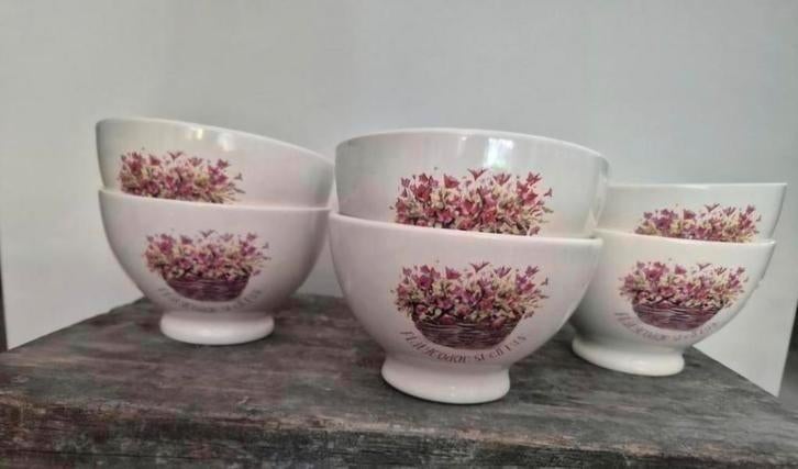 Kommen Jet ter Steege Platycodon shell pink, Nieuw, Ophalen of Verzenden, Kom(men), Overige stijlen