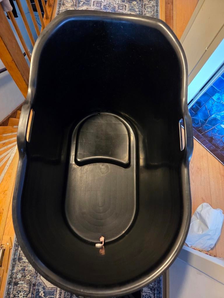 Zwarte kunststof bad  met afvoerstop, Doe-het-zelf en Verbouw, Sanitair, Ophalen, Gebruikt, Bad