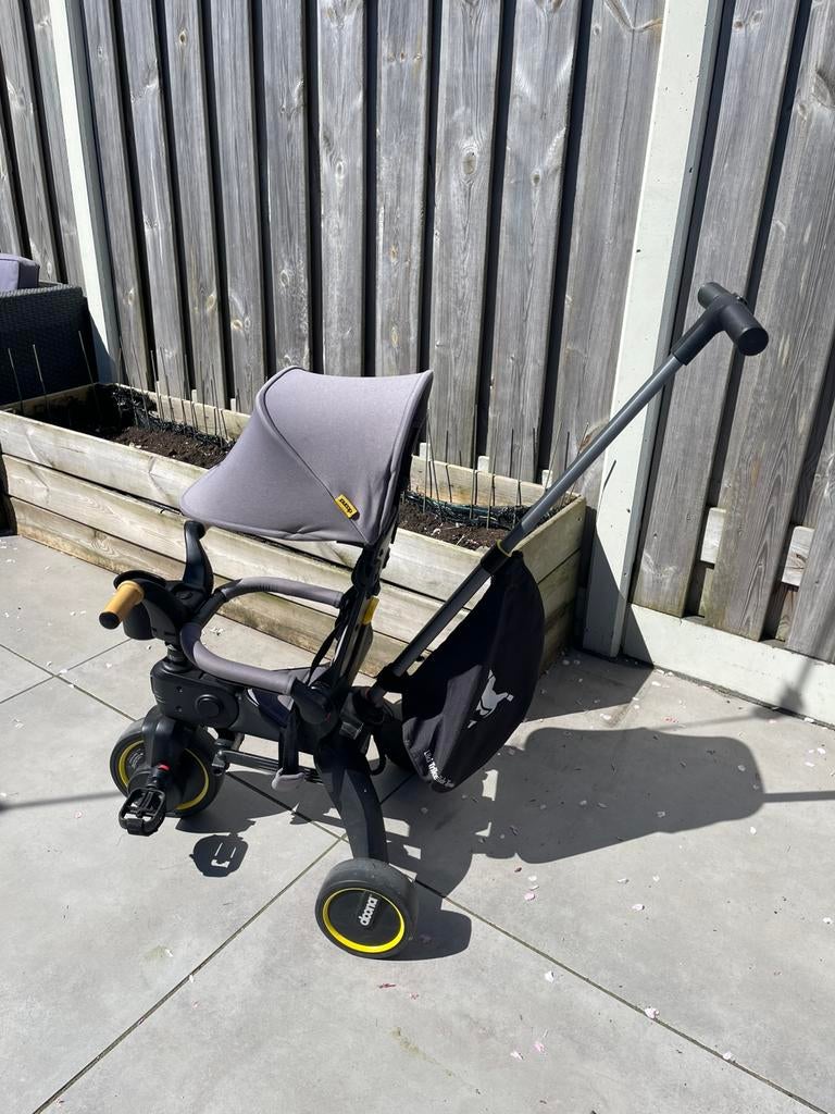 Doona liki trike s5 driewieler inc tas en bekerhouder, Fietsen en Brommers, Ophalen of Verzenden, Zo goed als nieuw