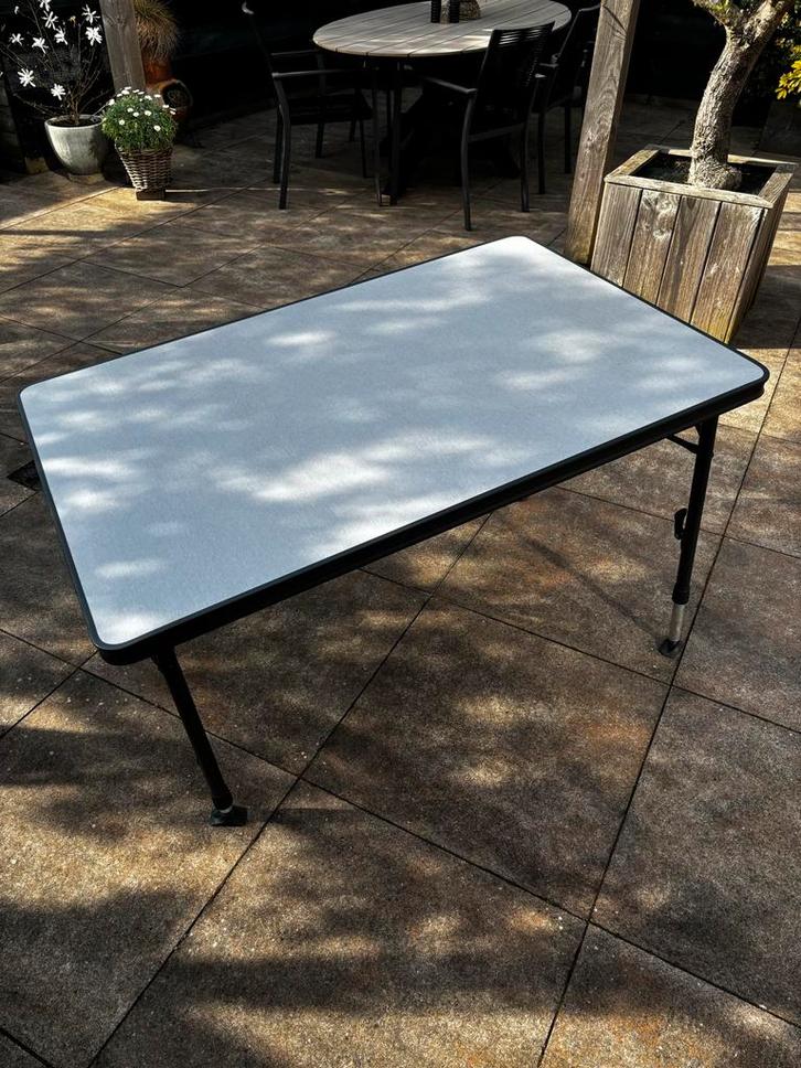 Verstelbare campingtafel - Crespo, Caravans en Kamperen, Kampeermeubelen, Zo goed als nieuw, Campingtafel, Ophalen
