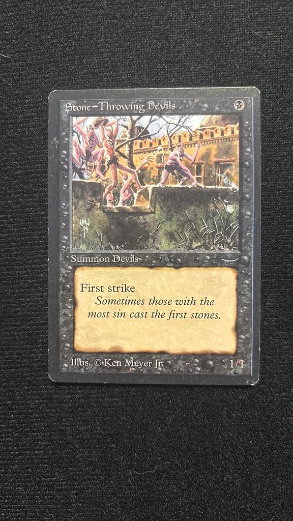 Stone throwing  devils - arabian nights, Hobby en Vrije tijd, Verzamelkaartspellen | Magic the Gathering, Ophalen of Verzenden