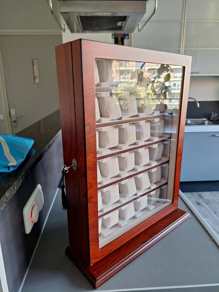 Luxe Horloge Vitrine Kast voor 30 Horloges - Hout & Glas, Ophalen of Verzenden, Zo goed als nieuw
