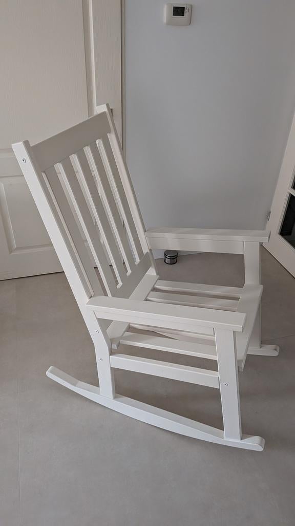 Witte houten schommelstoel, Huis en Inrichting, Stoelen, Ophalen, Wit, Zo goed als nieuw, Eén