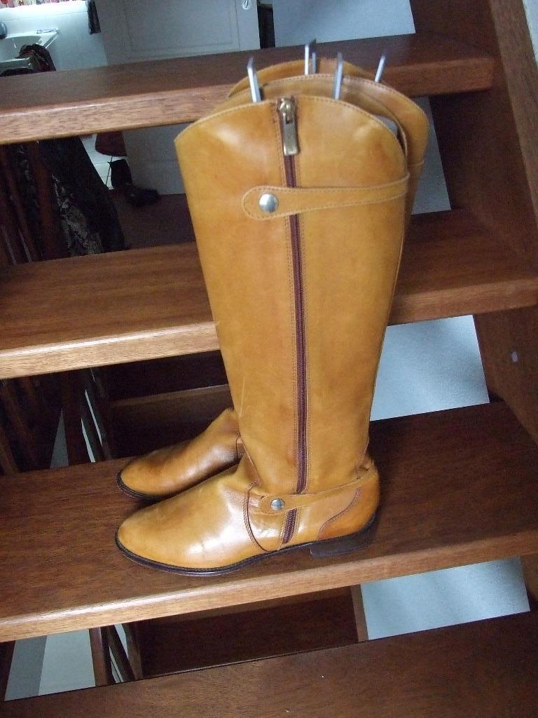 Zgan Voltan 1898 cognackleurige laarzen 39 1/2, Kleding | Dames, Schoenen, Voltan 1898, Hoge laarzen, Bruin, Ophalen of Verzenden