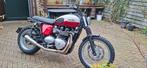Triumph T100 2013 met nieuwe banden en zadel, Particulier