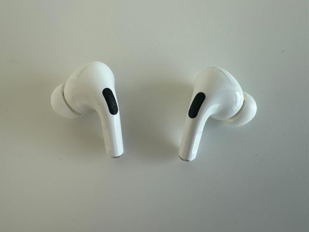 Apple AirPods Pro 1st Gen, Gebruikt, In gehoorgang (in-ear), Ophalen of Verzenden, Apple