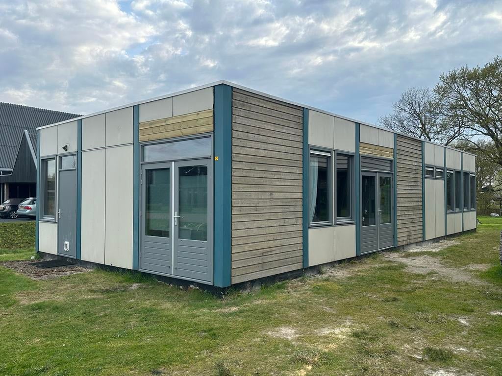 Geïsoleerde modulaire unit (woonunit/kantoorunit) 120 m², Zakelijke goederen, Machines en Bouw | Keten en Containers, Ophalen