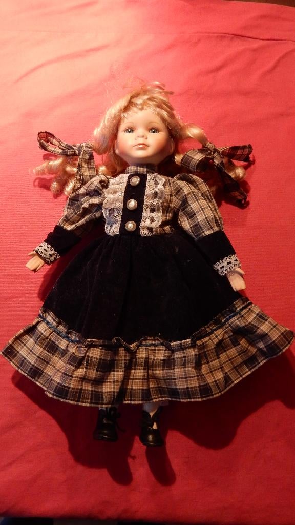 Retro poppen, Verzamelen, Poppen, Ophalen of Verzenden, Gebruikt, Pop