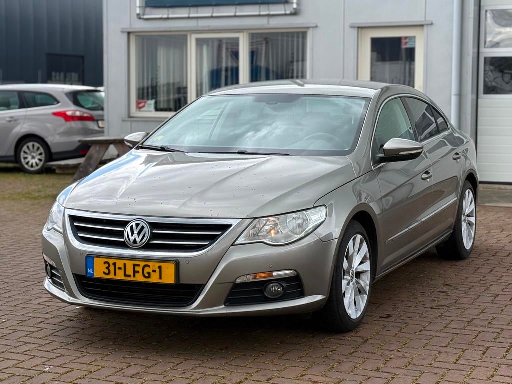 Volkswagen Passat CC 2.0 TDI BlueMotion 4p. Export, Voorwielaandrijving, Euro 5, Stof, Zwart
