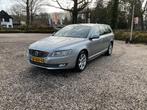 Volvo V70 D4 133KW 2015 Grijs, Auto's, Voorwielaandrijving, 1800 kg, 4 cilinders, Zilver of Grijs