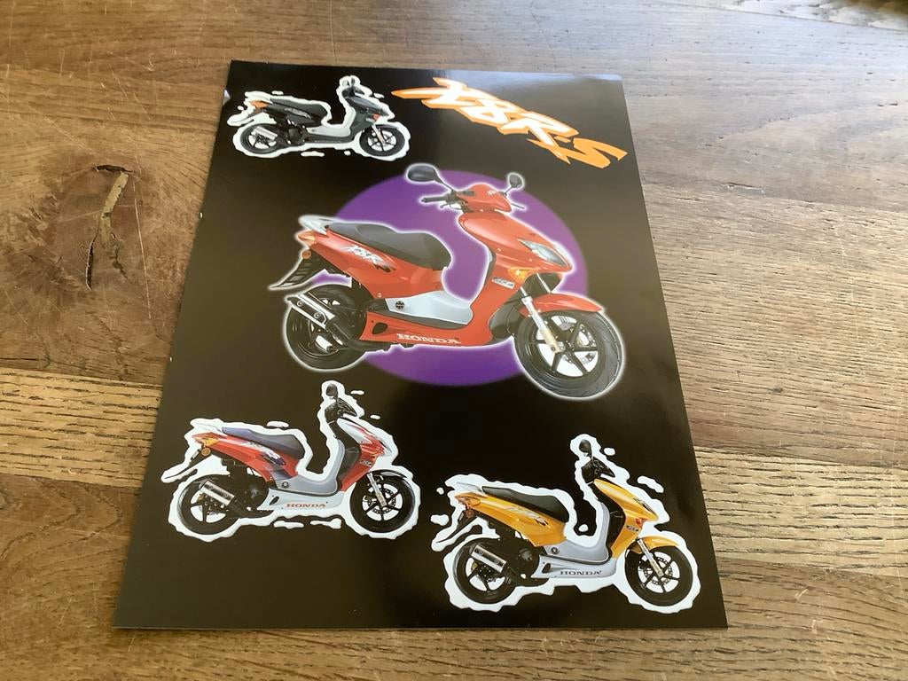 Honda X8R -S origineel Honda Scooter Poster A4 formaat., Verzenden, Nieuw