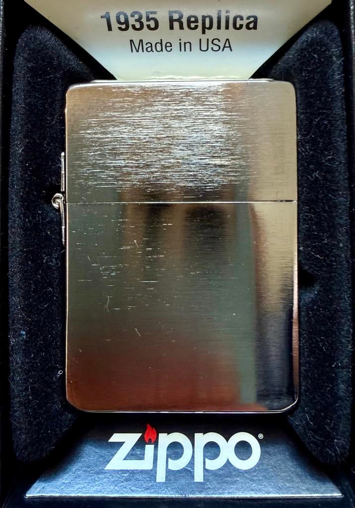 Zippo 1935 Replica Aansteker - Zo goed als nieuw, Verzamelen, Rookartikelen, Aanstekers en Luciferdoosjes, Ophalen of Verzenden