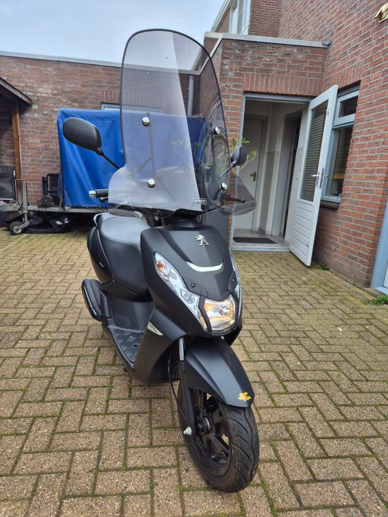 Peugeot Kisbee Black Edition - Z.G.A.N. - 1653km - 2022, Fietsen en Brommers, Scooters | Peugeot, Ophalen, Overige modellen, Maximaal 45 km/u