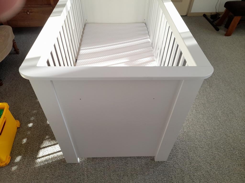 Kinder ledikant in hoogte verstelbaar., Ophalen, Gebruikt, Jongetje of Meisje