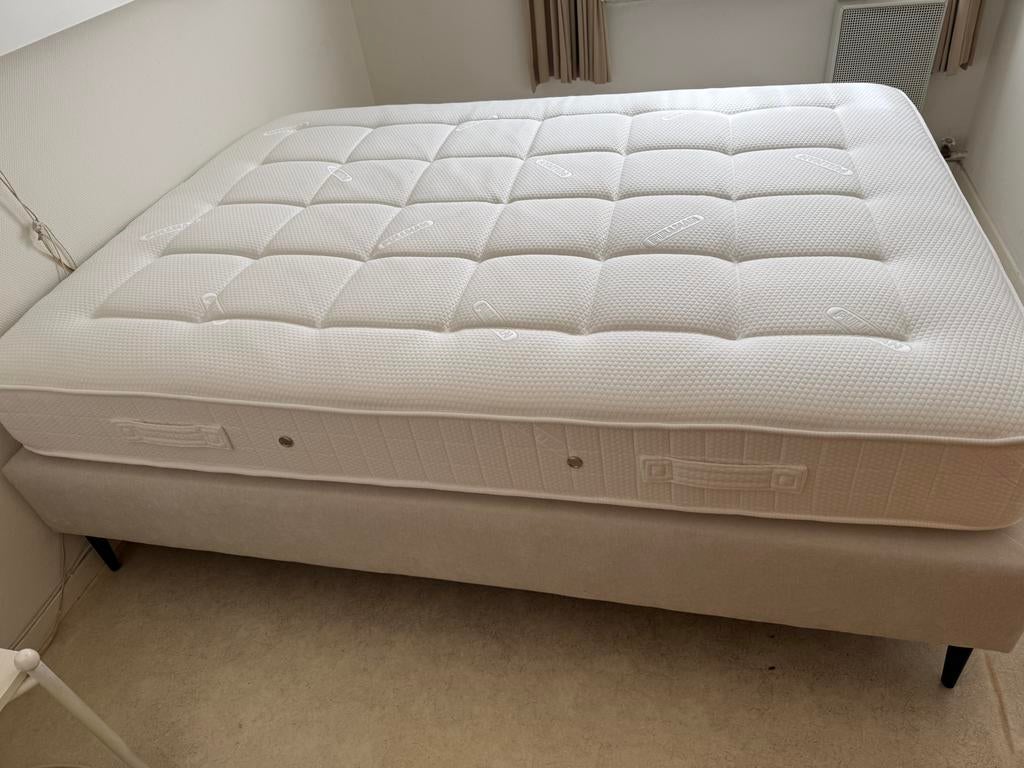 Pullman Silverline Premier matras - Emmen, Ophalen, Zo goed als nieuw, Twijfelaar, Crème