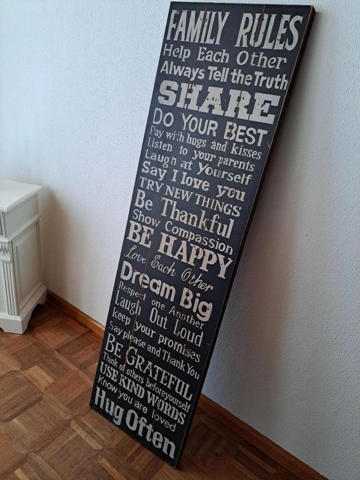 Groot wandbord met teksten.   Hoog 1.50m., Huis en Inrichting, Woonaccessoires | Tekstborden en Spreuken, Zo goed als nieuw, Ophalen