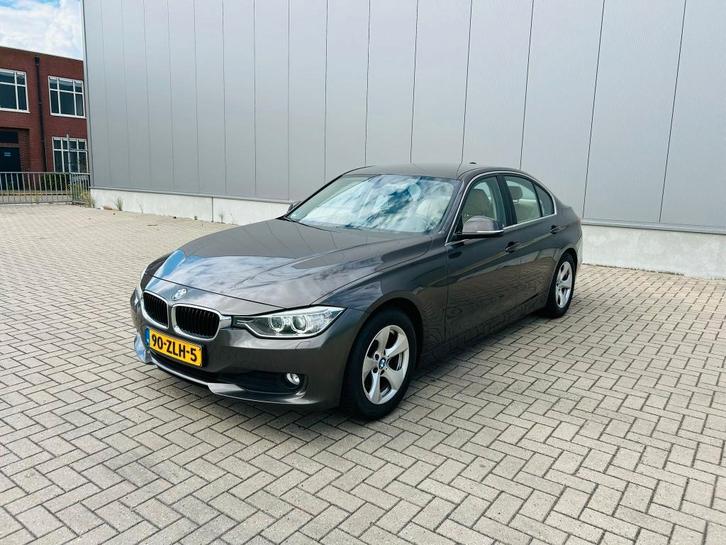 BMW 3-Serie 1.6 320I 125KW EDE 2013 Bruin | Xenon | Leder, Auto's, BMW, Bedrijf, 3-Serie, ABS, Airbags, Airconditioning, Alarm