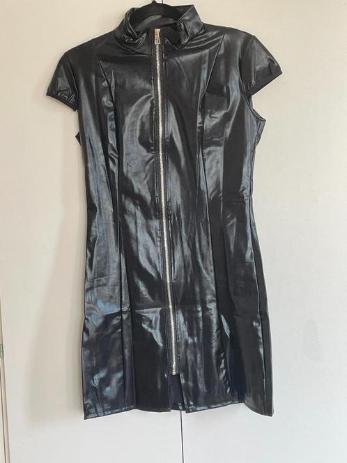 Wetlook mini jurkje met voorsluiting, Kleding | Dames, Overige Dameskleding, Nieuw, Ophalen of Verzenden