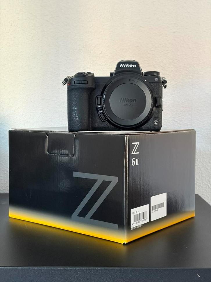 Nikon body Z6-II Z6-2 compleet doos riem dop accu, Audio, Tv en Foto, Fotocamera's Digitaal, Zo goed als nieuw, Spiegelreflex