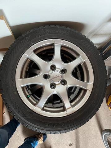 Winterbanden Yokohama 205/55R16 beschikbaar voor biedingen