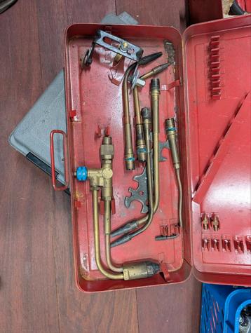 Autogeen set in koffer beschikbaar voor biedingen