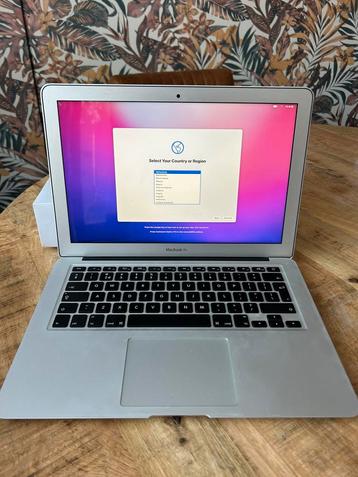 MacBook air 2017 beschikbaar voor biedingen