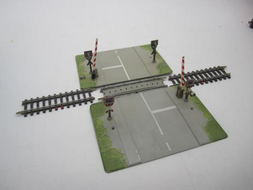 Märklin H0 - 7592K - Automatische spoorwegovergang, K-Rail, Hobby en Vrije tijd, Modeltreinen | H0, Gebruikt, Rails, Wisselstroom