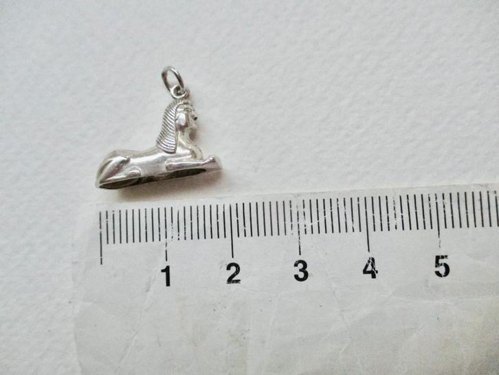 Zilveren mooie SFINX hanger 1.9 x 1.9 cm. echt zilver, Sieraden, Tassen en Uiterlijk, Kettinghangers, Zo goed als nieuw, Zilver