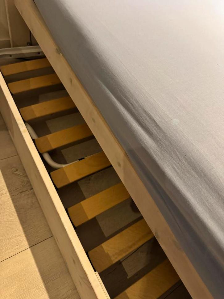 90x200 Bed met logeerbed en elektrisch verstelbare lattenbod, Huis en Inrichting, Slaapkamer | Bedden, Gebruikt, Eenpersoons, 90 cm