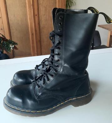 Dr Martens 1940, 14 ogen, hoog, maat 39, zwart beschikbaar voor biedingen