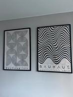 Twee zwarte lijsten met posters, Huis en Inrichting, Woonaccessoires | Lijsten, Ophalen of Verzenden, Zo goed als nieuw, Hout